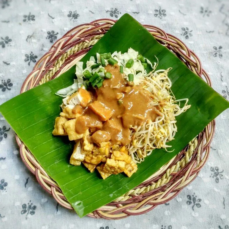 Pecel Sayur Tahu Tempe