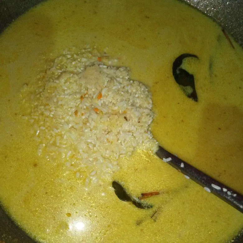 Step 3 Nasi Kuning Gurih