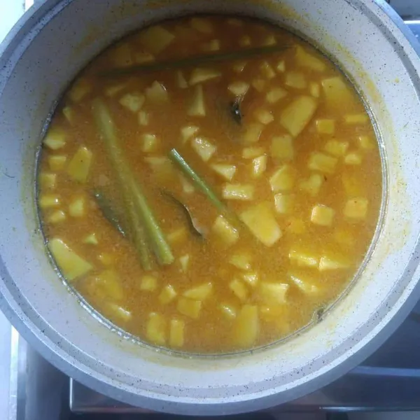 Masak sampai labu empuk.