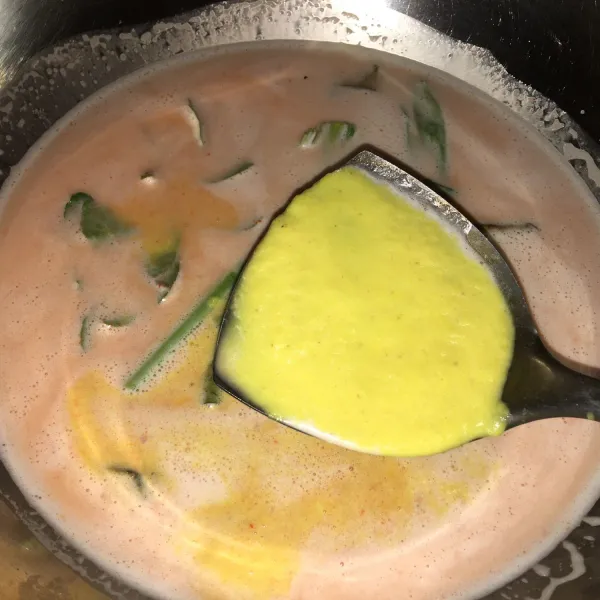 Masukkan bumbu halus