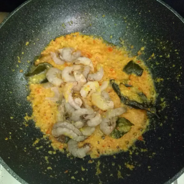 Masukkan udang