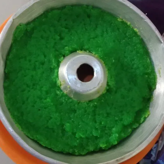 Keluarkan bingka dari loyang potong² dan sajikan.