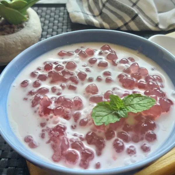 Penyajian : sajikan bubur dengan kuah santannya. Sajikan dingin lebih enak.