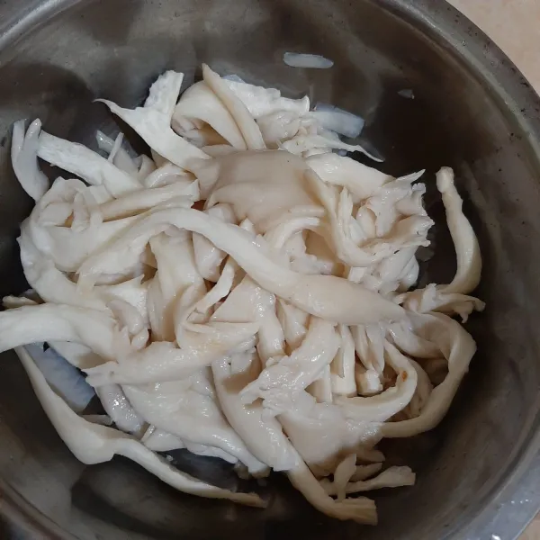 Resep Tumis Jamur Tiram dan Tahu Sederhana Rumahan di Yummy App