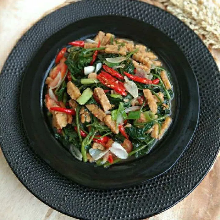 Tumis Kangkung Tempe Saus Tiram