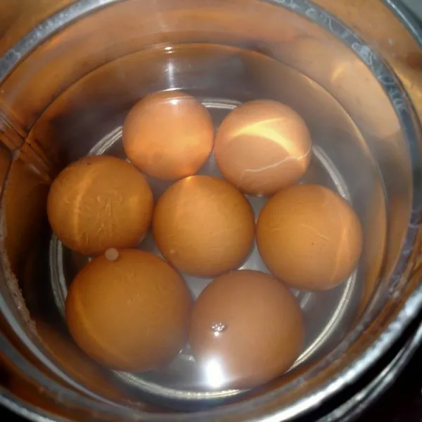 Rebus telur selama 20 menit