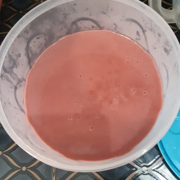 Tuang adonan ice cream kedalam wadah biarkan dingin, masukkan kedalam freezer kurang lebih 5 jam.