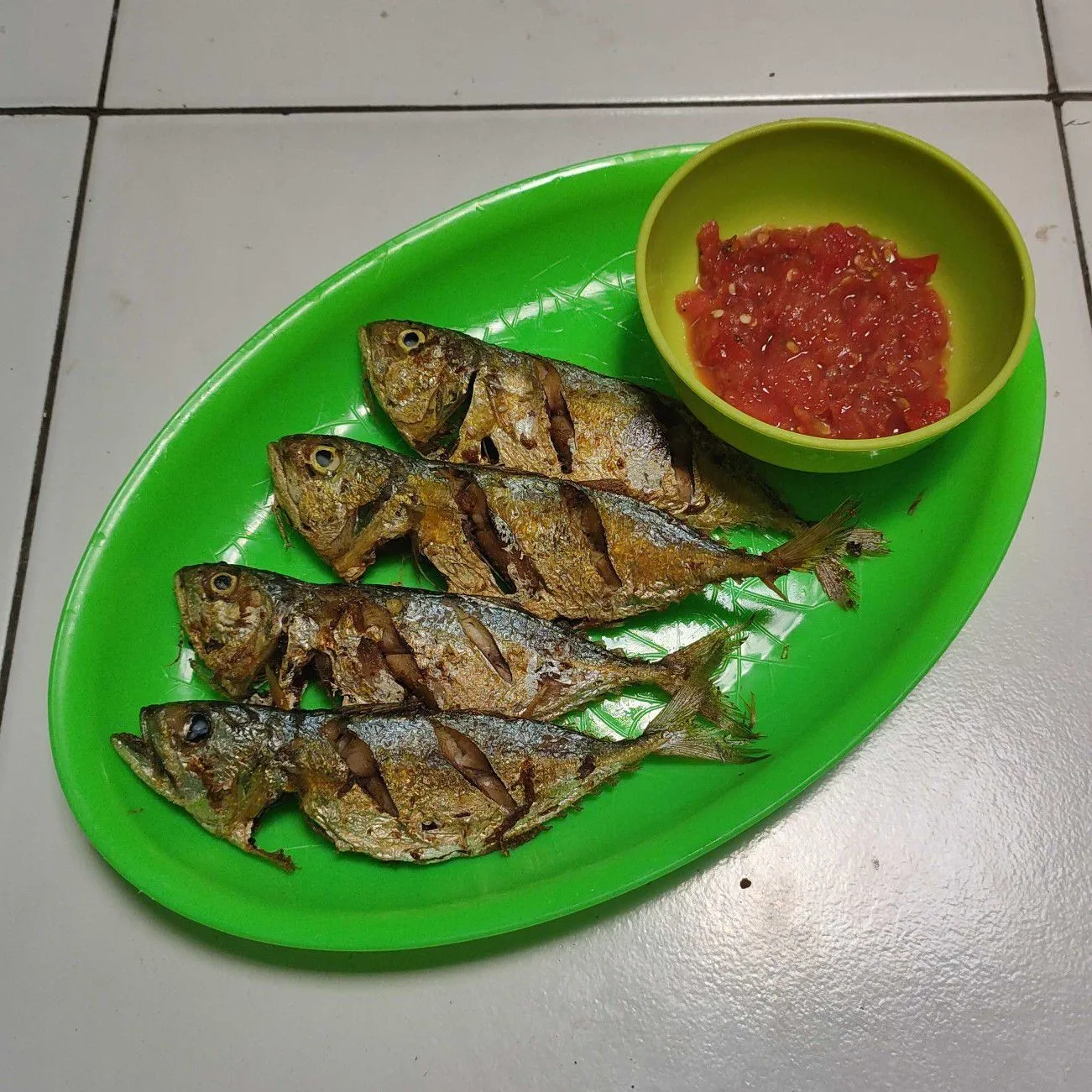 Ikan Kembung Goreng Sambal Tomat