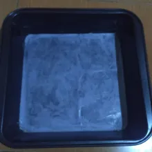 Panaskan oven,siapkan loyang alasi kertas baking & olesi margarin.