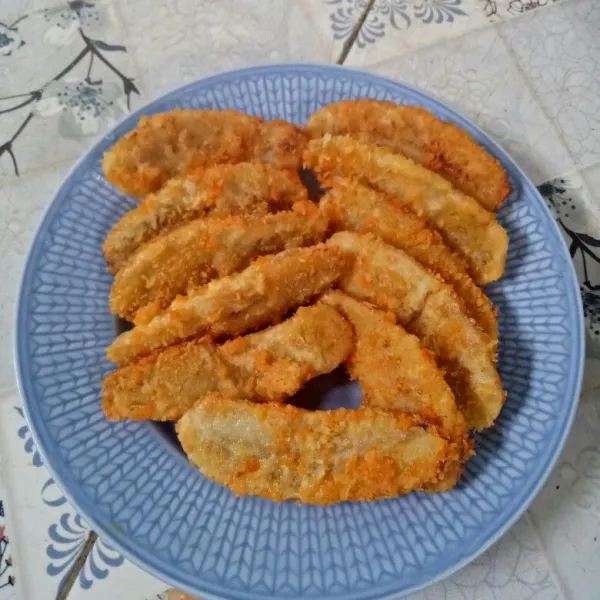 Jika sudah matang, angkat dan lakukan sampai pisang habis.