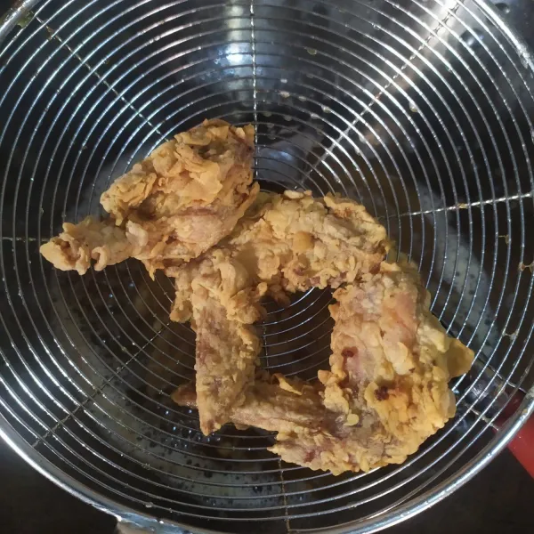 Tiriskan, sampai minyak turun.