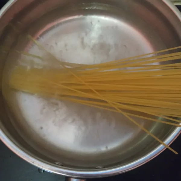 Rebus spaghetti selama 9 mnt