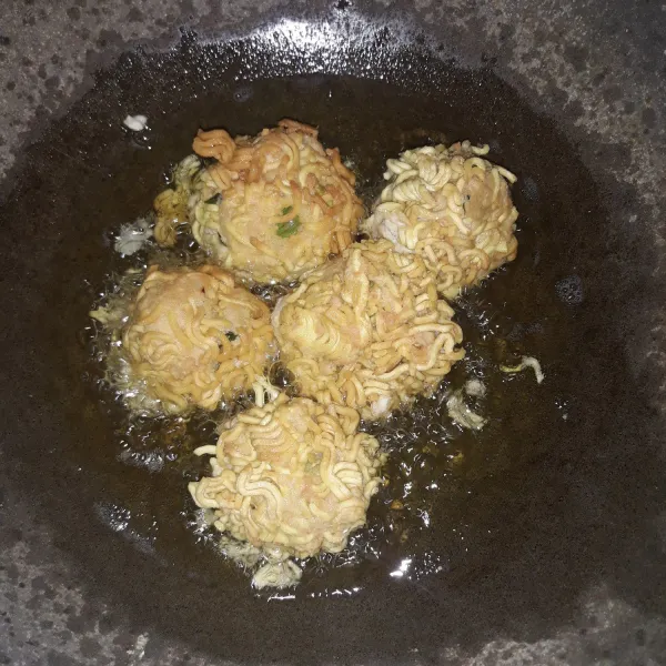 Goreng sampai matang.