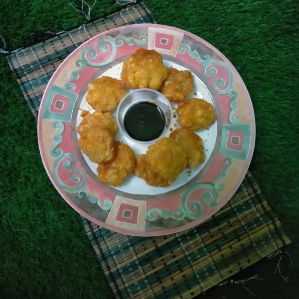 Nugget singkong siap disajikan.