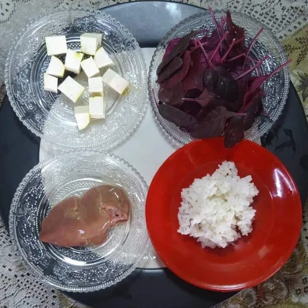 Siapkan bahan.