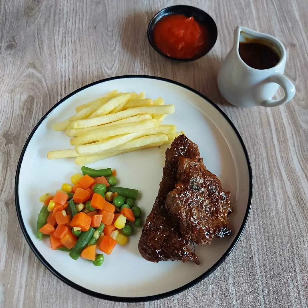 Beef Steak With Black Pepper Sauce #JagoMasakMinggu4Periode3