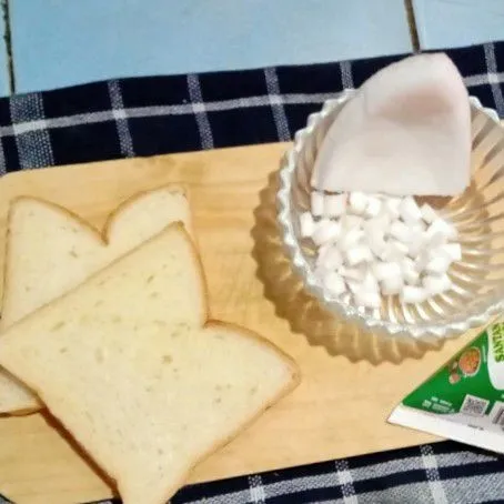 Siapkan bahan-bahan.