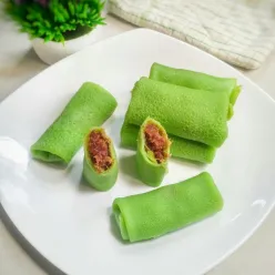 Dadar Gulung Isi Unti Kelapa