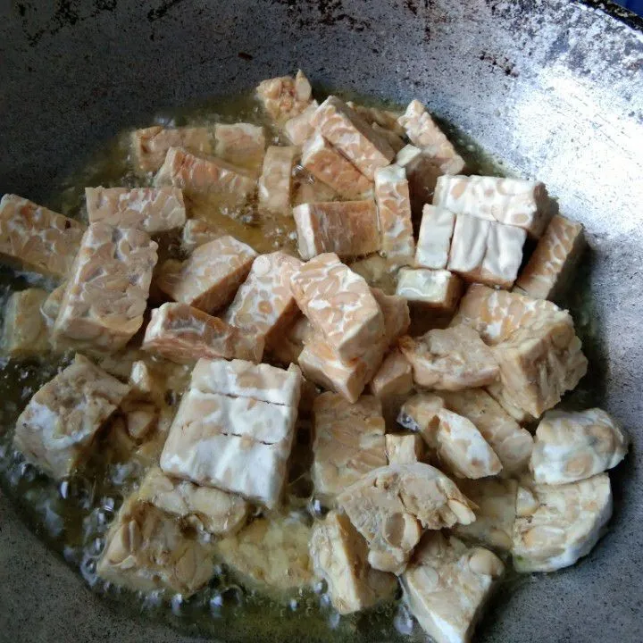 Step 1 Tempe Black Pepper Sauce