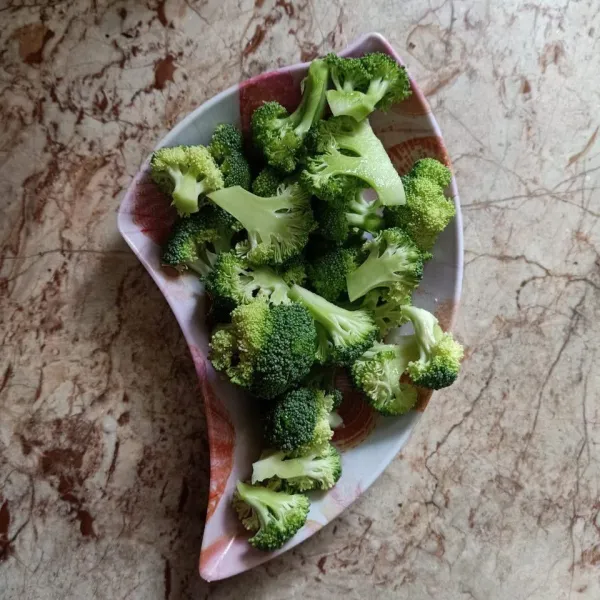 Potong-potong brokoli
