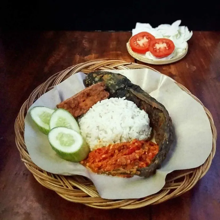 Ikan Lele Goreng Sambal Terasi