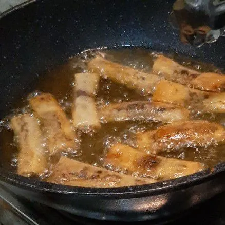 Angkat lalu tiriskan, selamat mencoba.