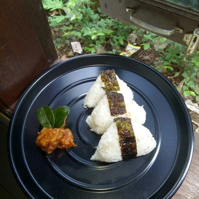 Onigiri Tempe Bumbu Rendang #JagoMasakMinggu5Periode3