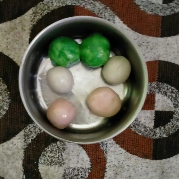 Rebus gempol sekitar 20 menit