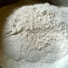 Campurkan kedua macam tepung terigu ayak lalu sisihkan