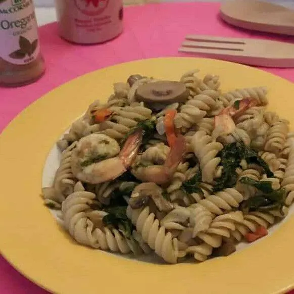 Fusilli Bayam Jamur