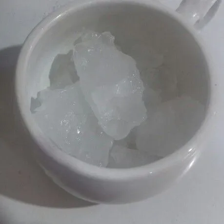 Penyajian : masukkan es batu secukupnya ke dalam gelas/ mangkok saji