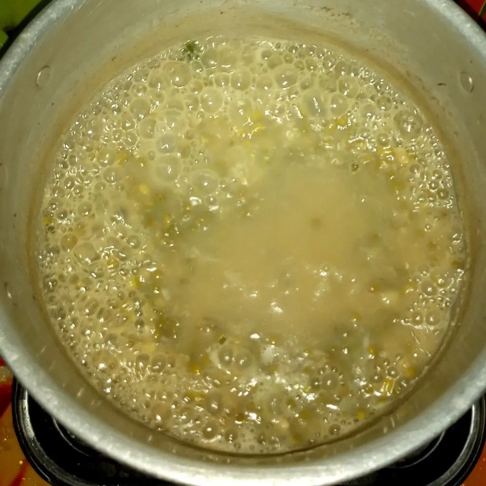 Step 2 Kumbu Kacang Hijau Goreng