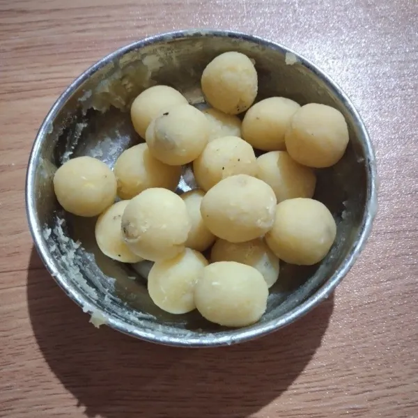 Ambis sedikit di bulat bulat.