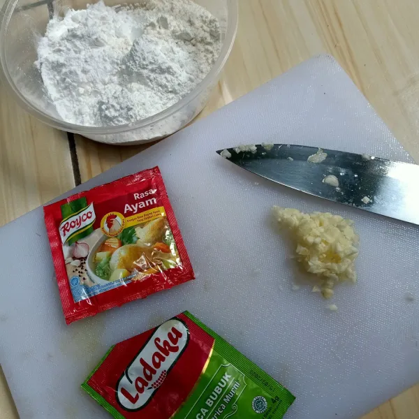 Siapkan bumbu dan campurr semua bahan