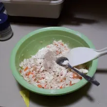 Beri lada dan garam secukupnya