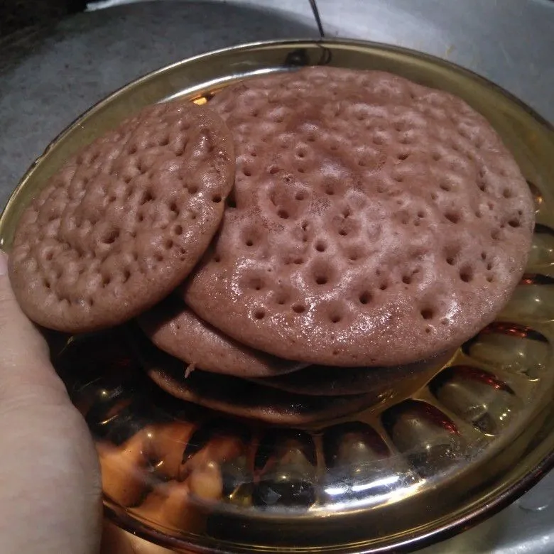 Step 4 Pancake Cokelat Bersarang