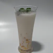 Hiasi dengan  daun mint.