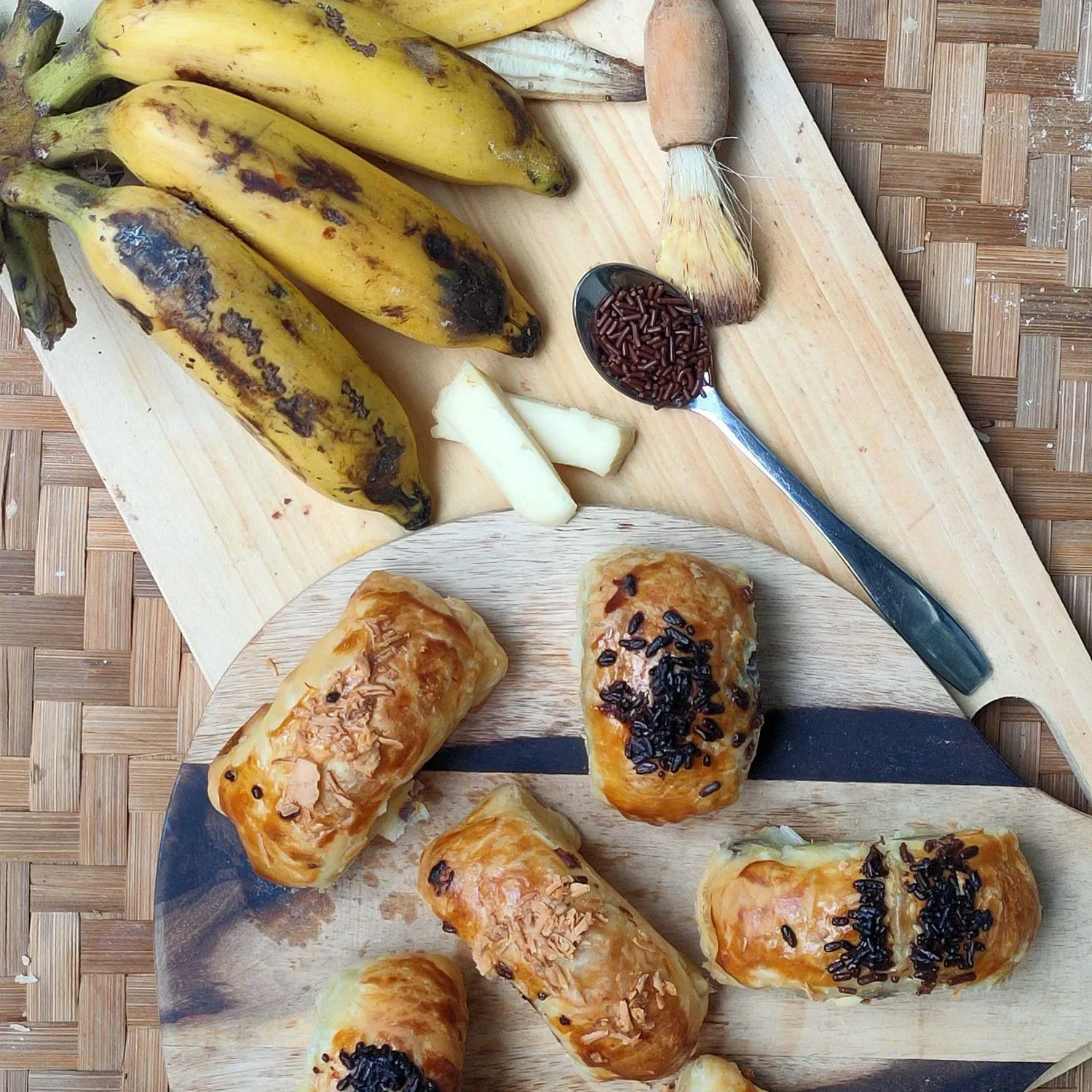 Bolen Pisang Puff Pastry