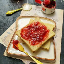 Selai Strawberry Homemade