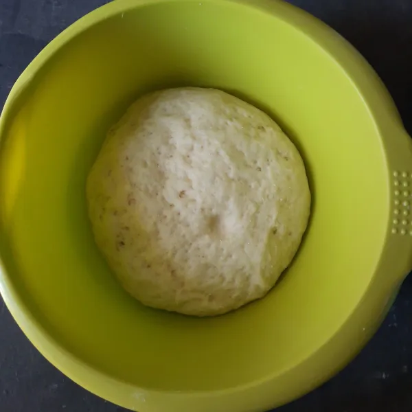 Diamkan kembali hingga mengembang 2 kali lipat selama 1 jam.