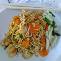 Mie Kuning Ayam Goreng