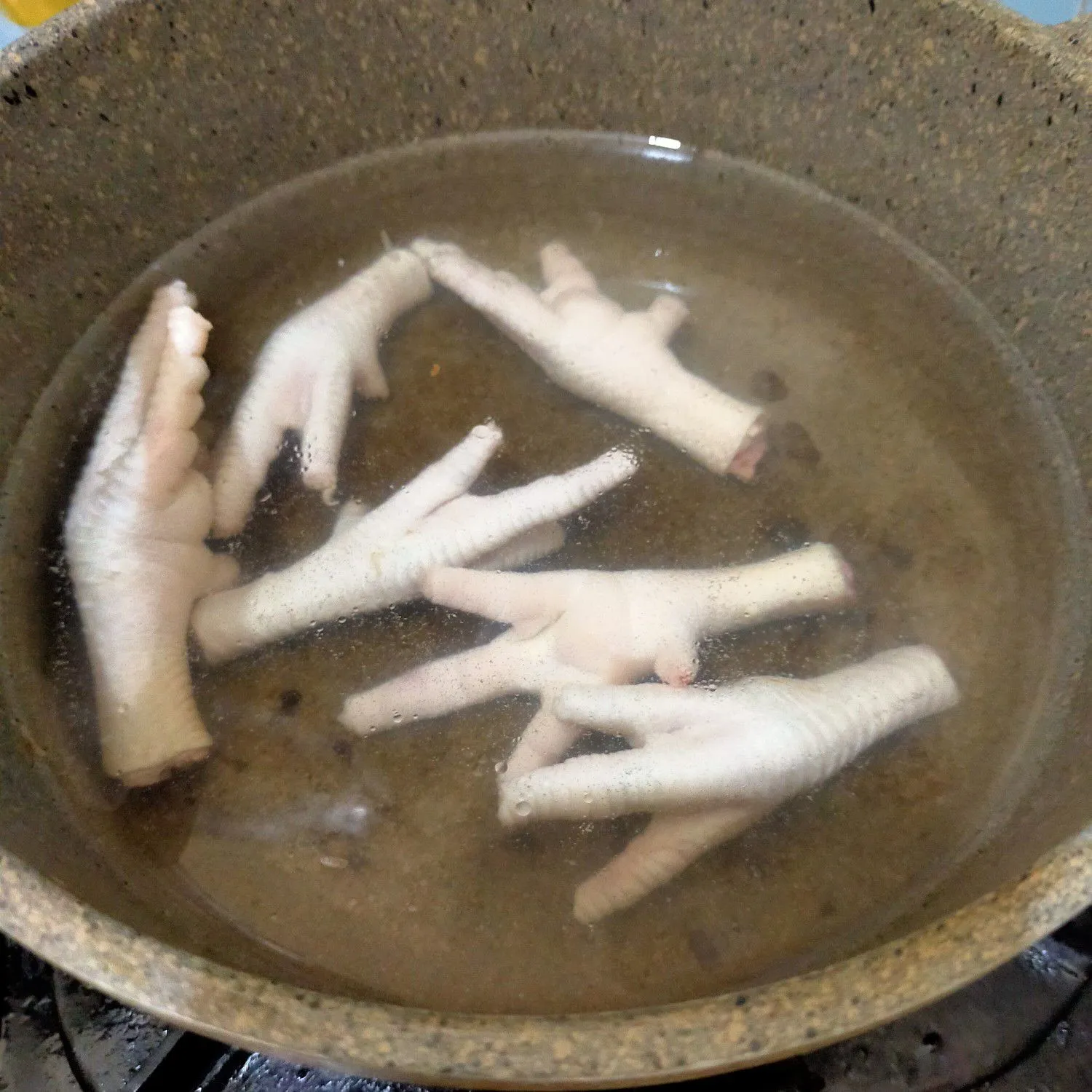 Step 1 Soto Ceker Bening Khas Betawi