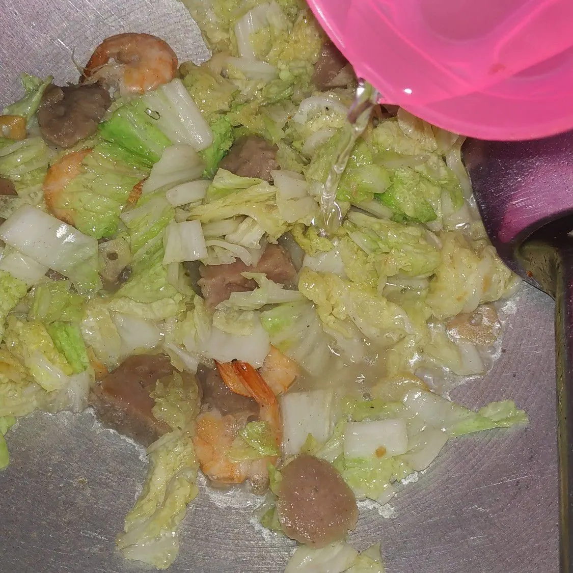 Step 5 Tumis Sawi Putih Udang Bakso