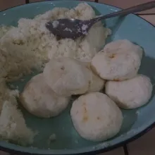 Bentuk adonan sesuai selera sampai habis.