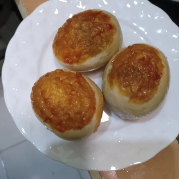 Kupas kulitnya lalu goreng sebentar.