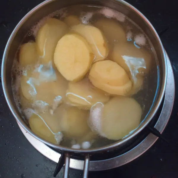 Rebus kentang sampai matang