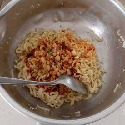 Resep dan Cara Membuat Lumpia Indomie Kornet Yummy App