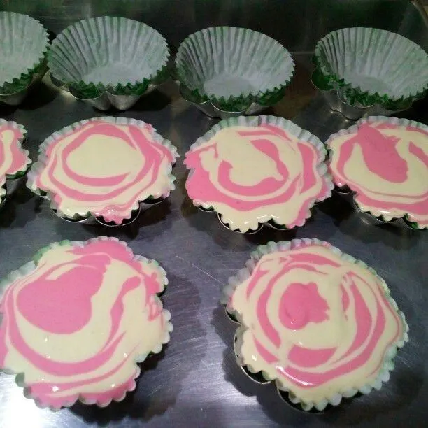 Step 4 Bolu Kukus Merah Putih