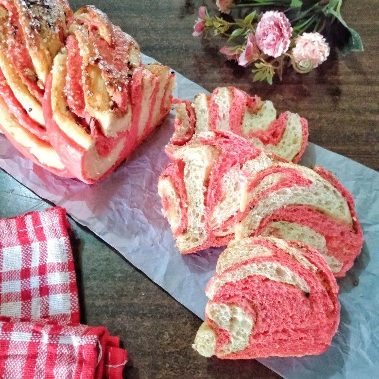 Step 10 Babka Merah Putih