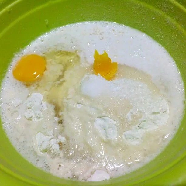 Step 1 Bolu Kukus Merah Putih
